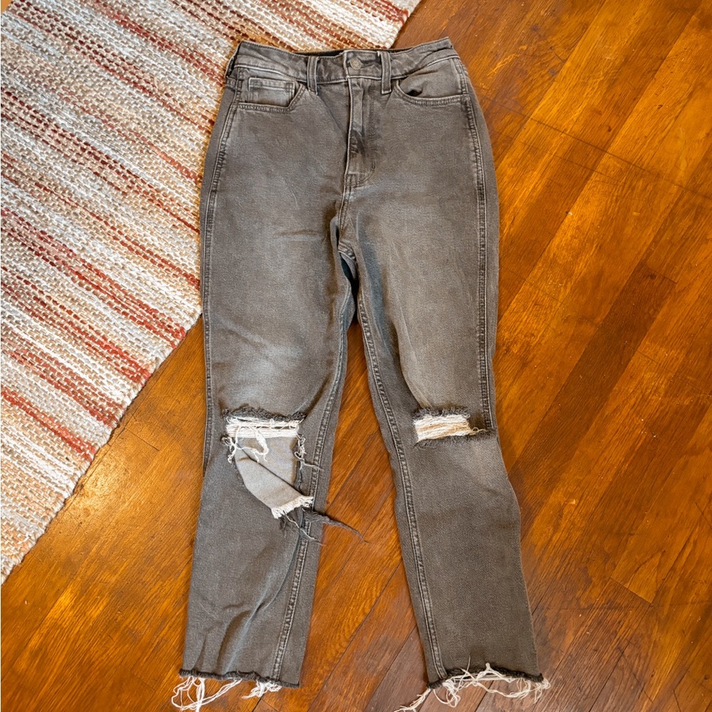 Hollister Ultra High Rise Mom Jean